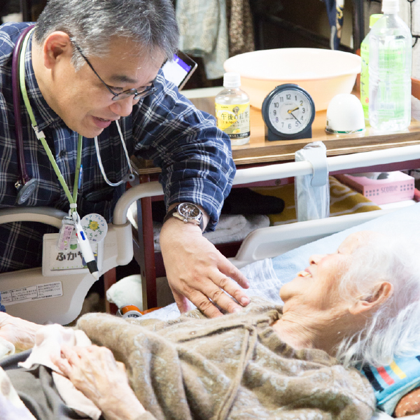 医師がご自宅へお伺いいたします